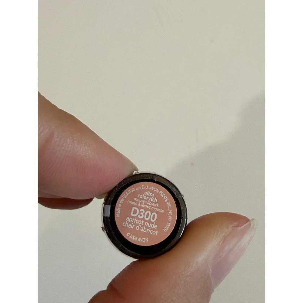 Avon Ultra Color Rich Mousse Lipstick Apricot Nude D300 New‎ Sealed 0.11oz